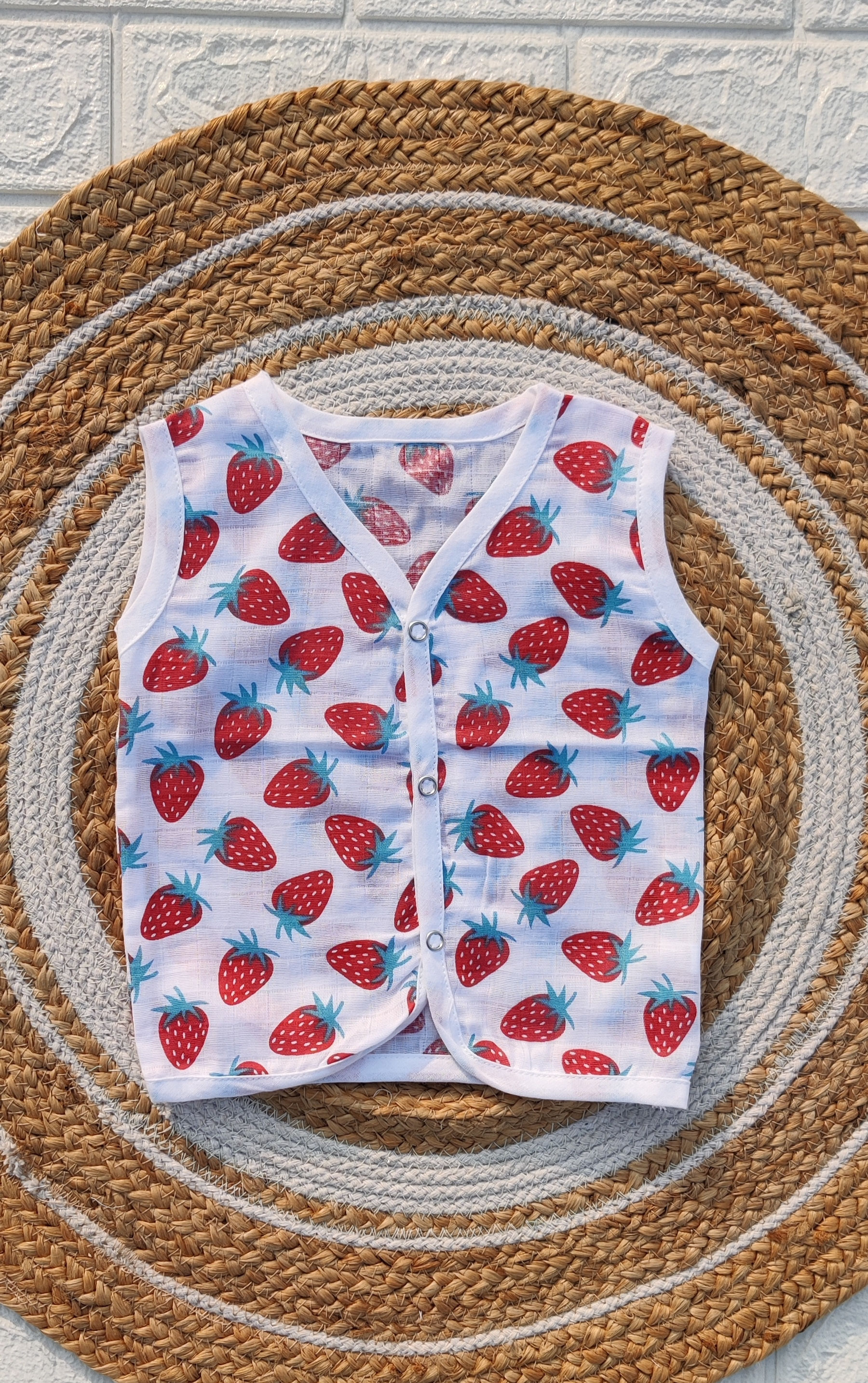 Muslin Button Jabla 6-12m - Strawberry Small