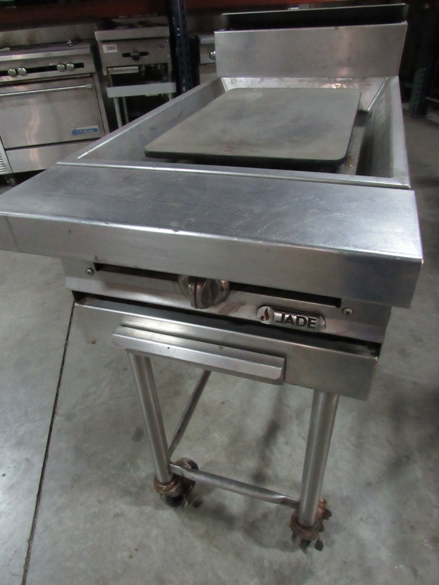 Jade JTRH-18IP 18" Plancha Top on a Rolling Stand