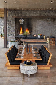 KUBILI DINING TABLE.jpg