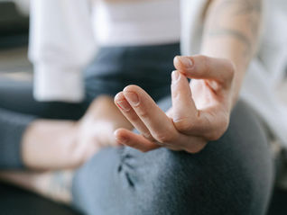 Les exercices de respiration essentiels en sophrologie pour une détente immédiate