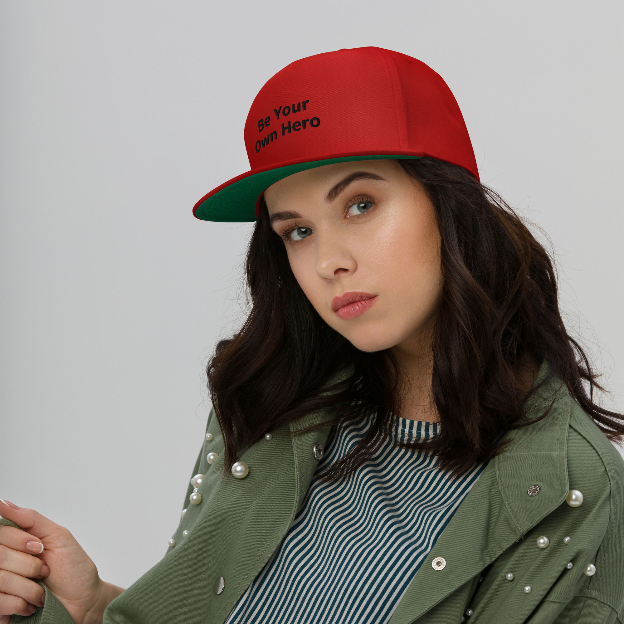 Elevate your fitness style with our classic Flat Bill Cap. Made of 100% cotton twill, structured with a high-profile fit and a vibrant green undervisor.