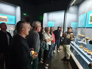 China Travel continues to heat up, foreign language tour guides are in short supply in China