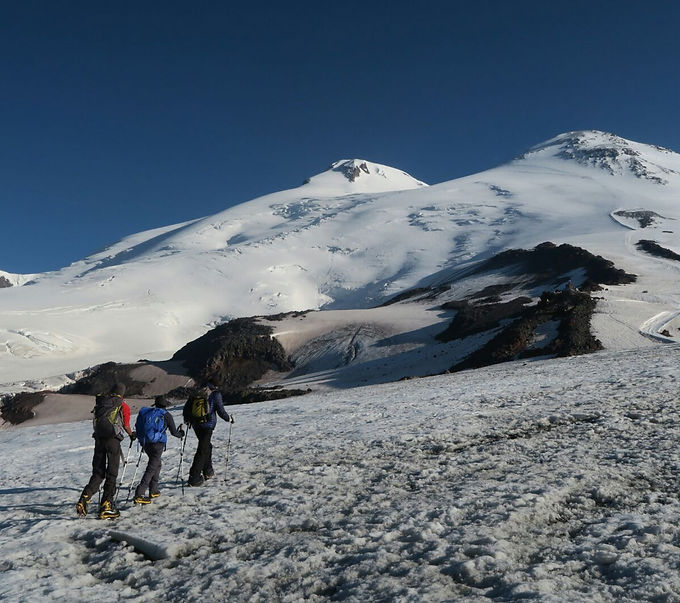 Acclimatizing-with-Elbrus.jpeg