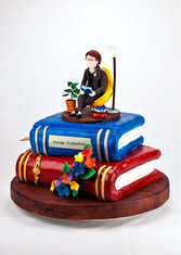 Motivtorte Bücher mit Tortenfigur