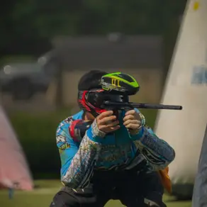 Which Paintball Experience Is Right for You, Speedball or Woodsball
