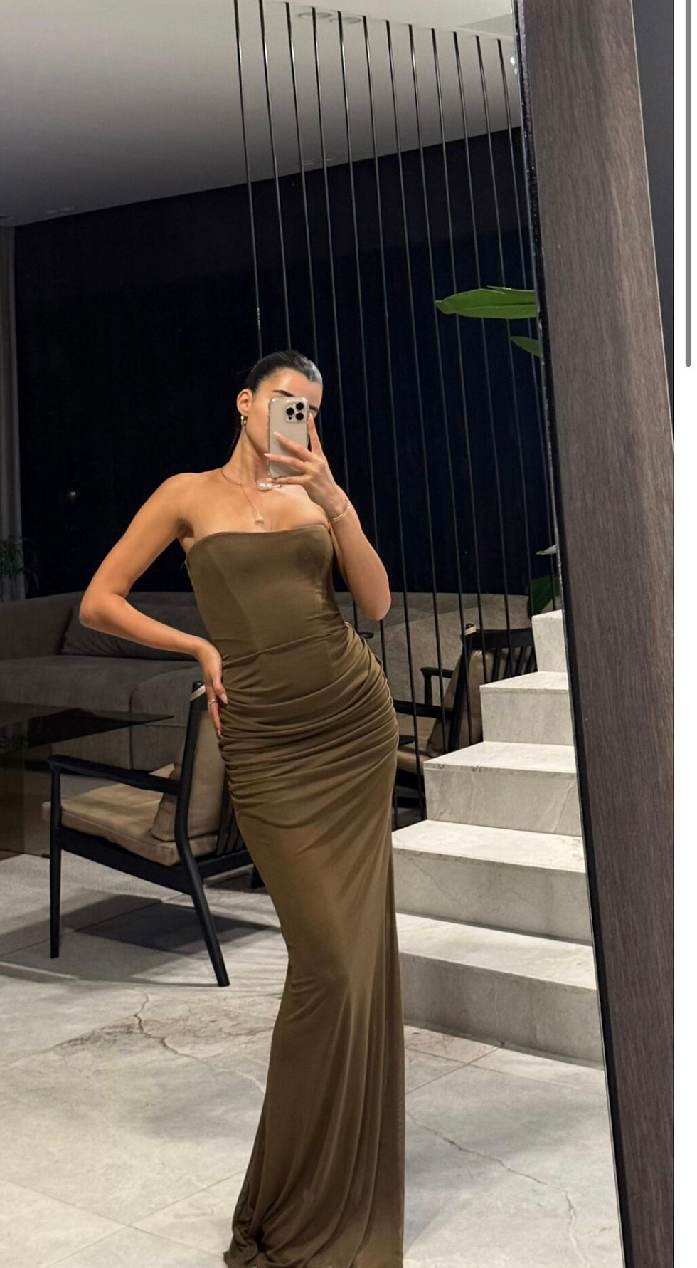 תמונה ממוזערת: שמלת לסאל