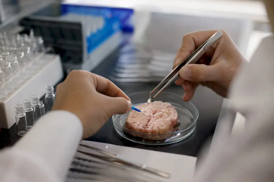 Hands packing ion-exchange chromatography resin column