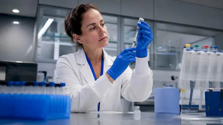 Peptide Reconstitution for Researchers: Worked Calculations cover image