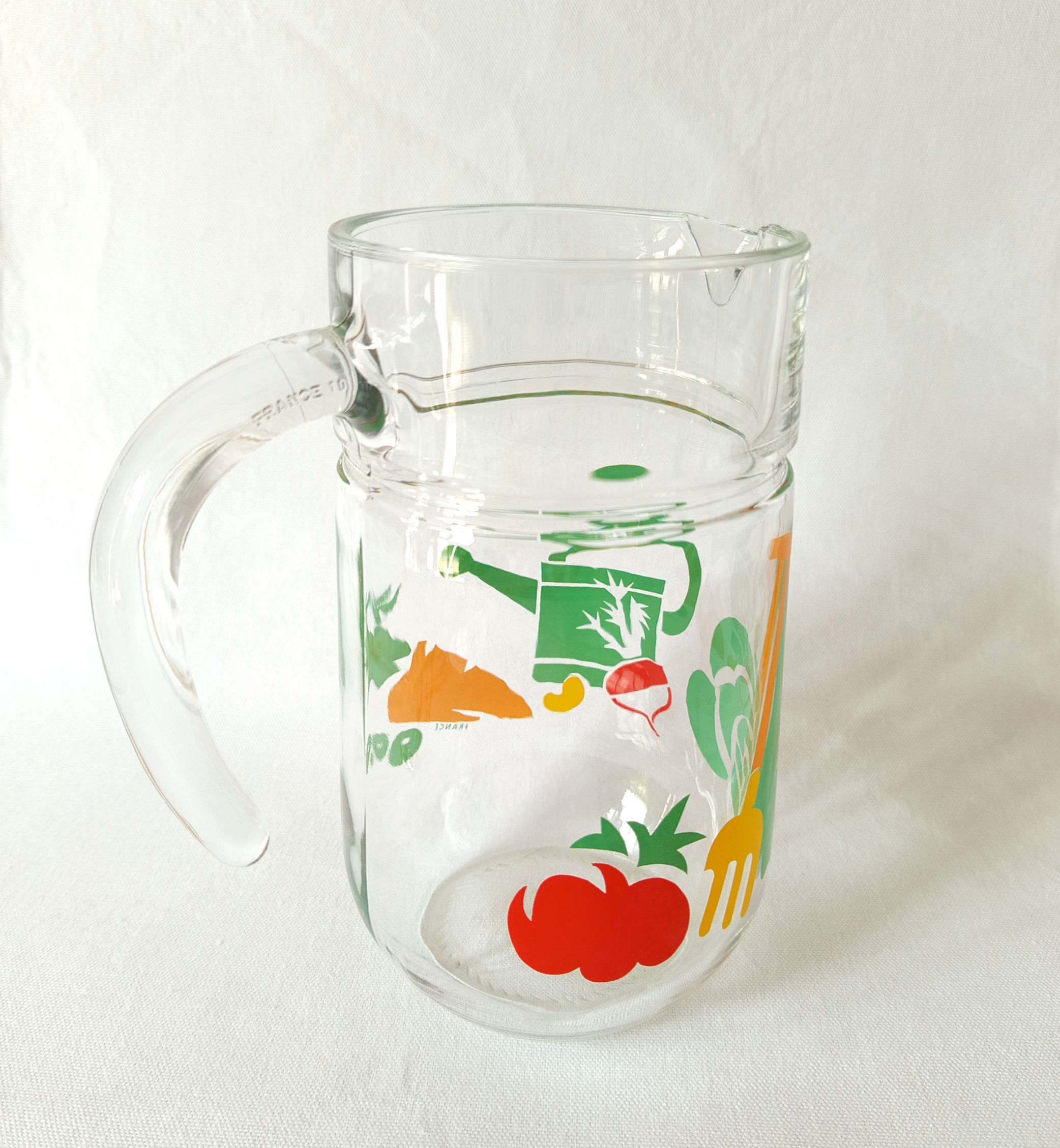 Pichet en verre décor potager, légumes  - Années 80