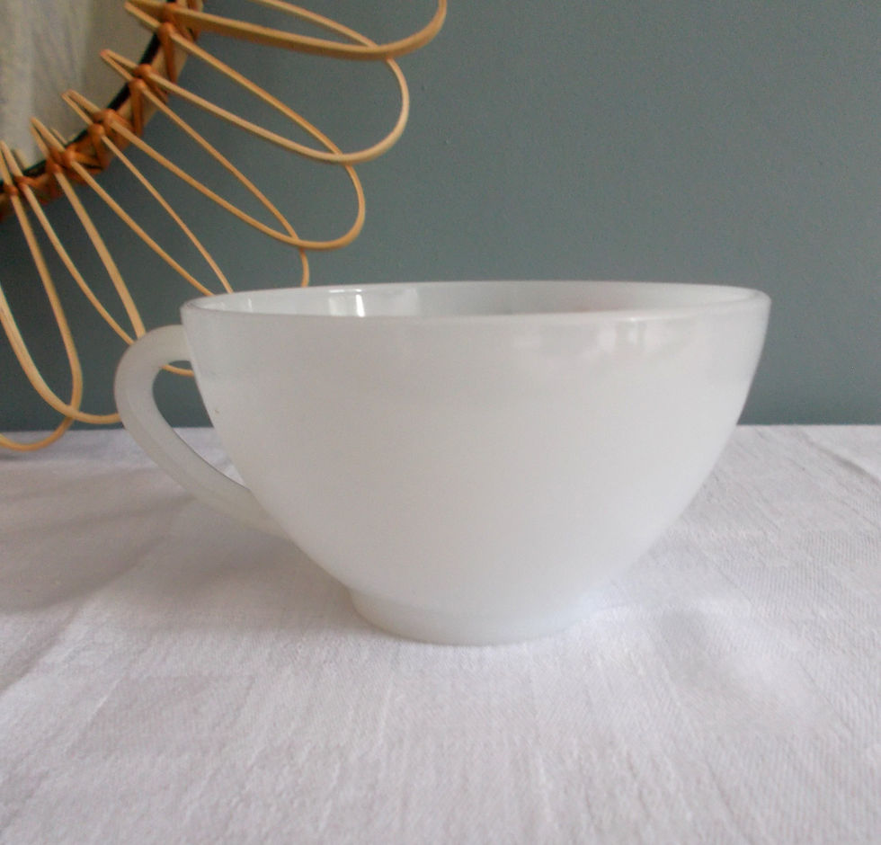 Miniature : Grande tasse arcopal - "Rose de France" rouge