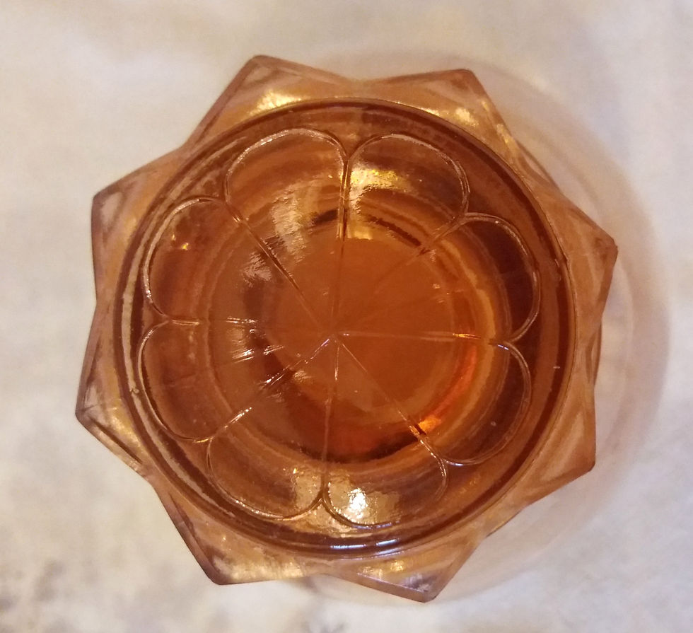 Miniature : Carafe en verre moulé rosé Luminarc - Années 50