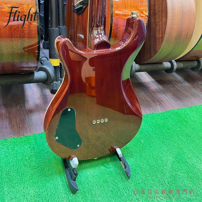 縮圖：歐洲 Flight Vanguard TBK 26吋 雙線圈 虎紋楓木 電烏克麗麗 插電款