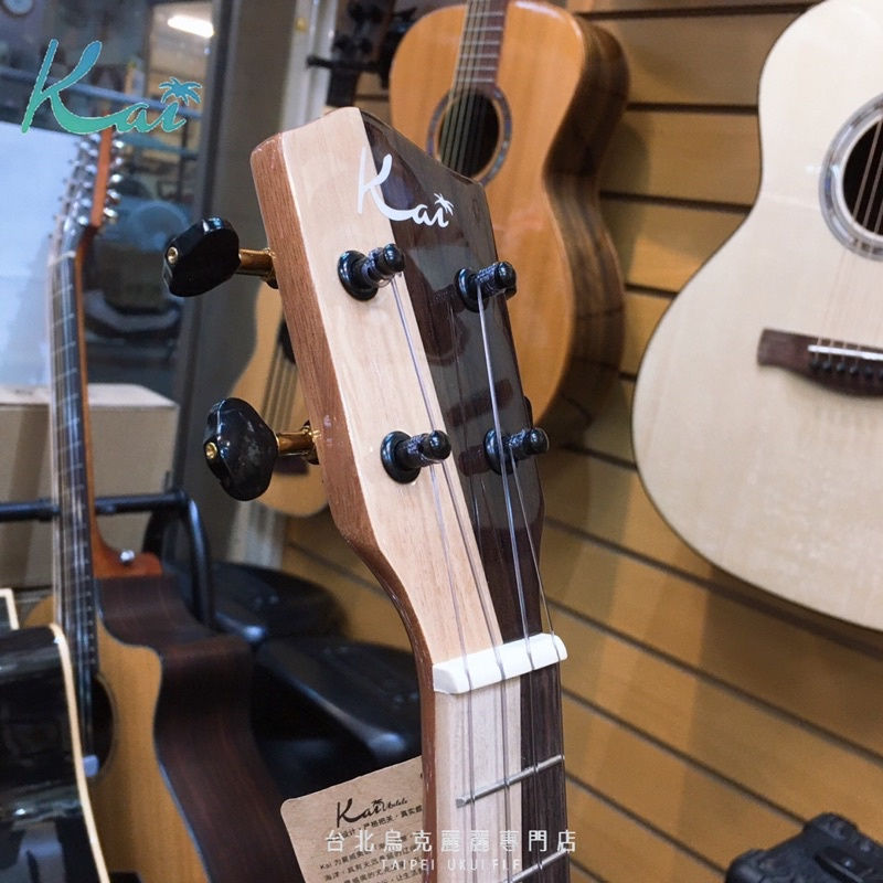 縮圖：Kai 日月生輝 KC-BW 面單 23吋 雲杉 x 玫瑰木 烏克麗麗 贈原廠厚袋