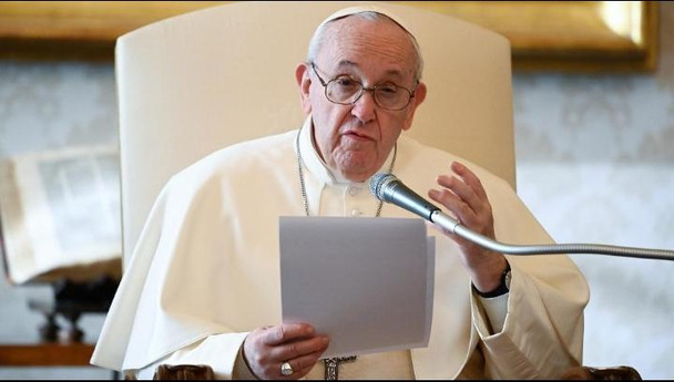 O Papa na Audiência Geral: Louvar é como respirar oxigênio puro