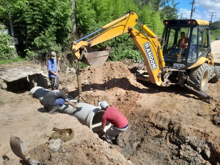 Pelotas inicia obra de substituição de encanamento no Passo do Salso