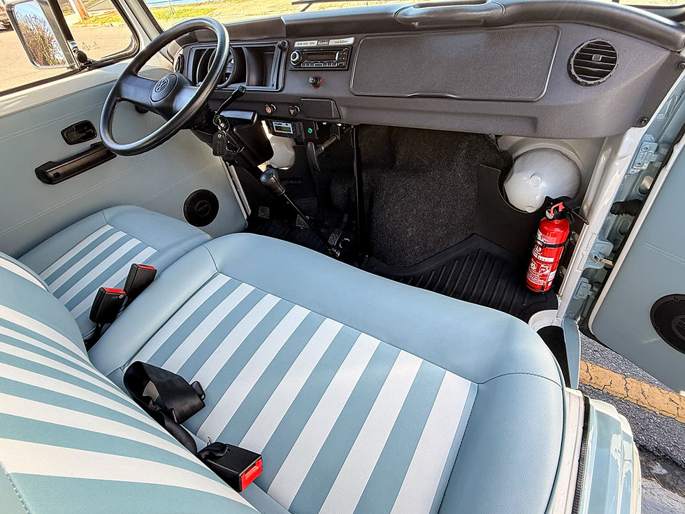 Miniatura: VW KOMBI LAST EDITION