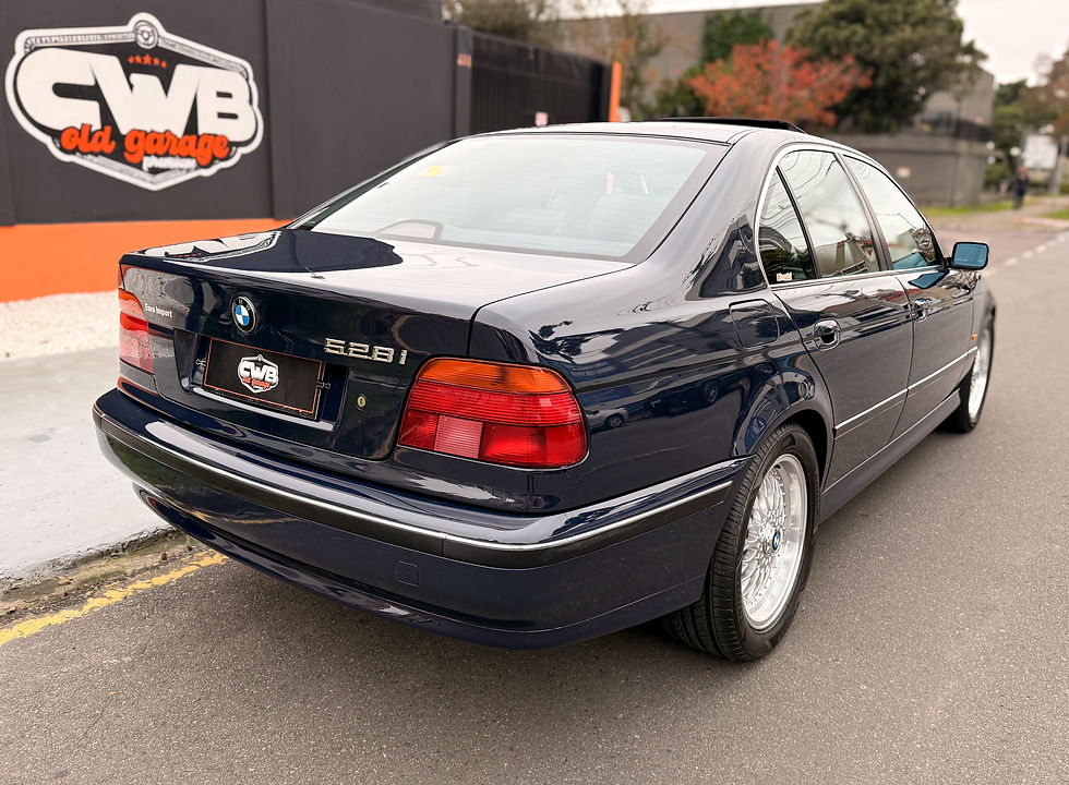Miniatura: BMW 528i 1997