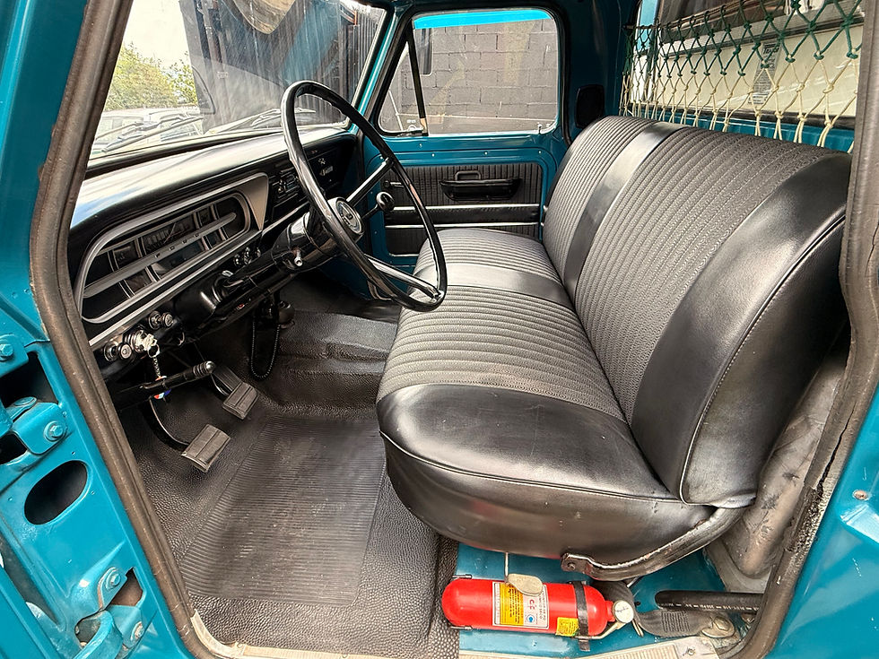 Miniatura: FORD F350 V8 MOTOR-CASA TURISCAR 1977