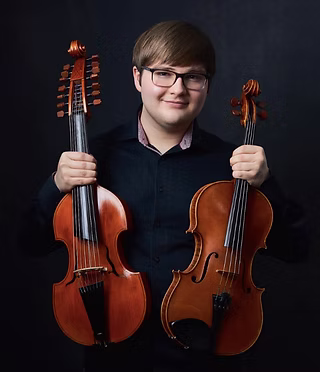 Graham Cohen portrait.png.avif