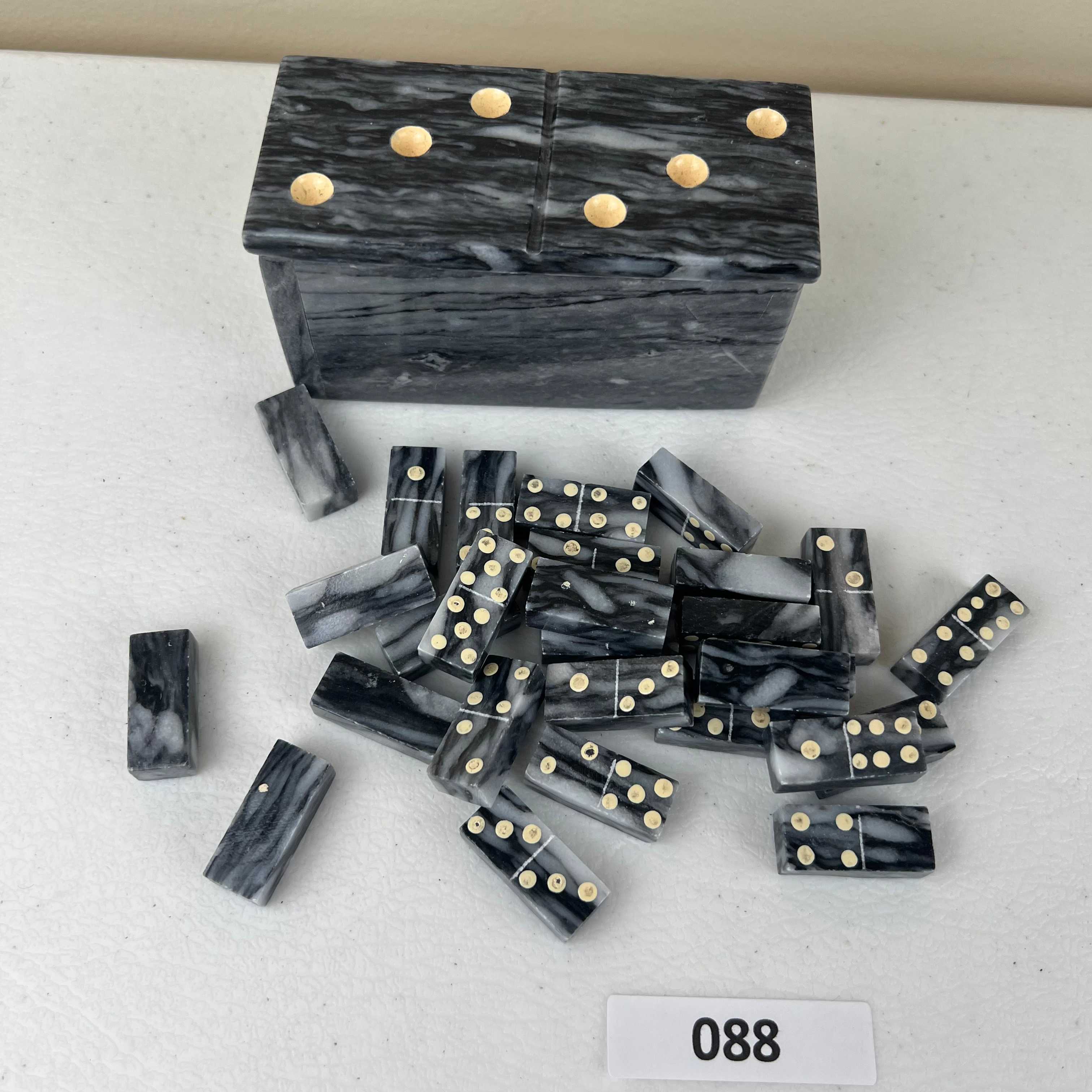 LB - 088 - Mini Domino Set