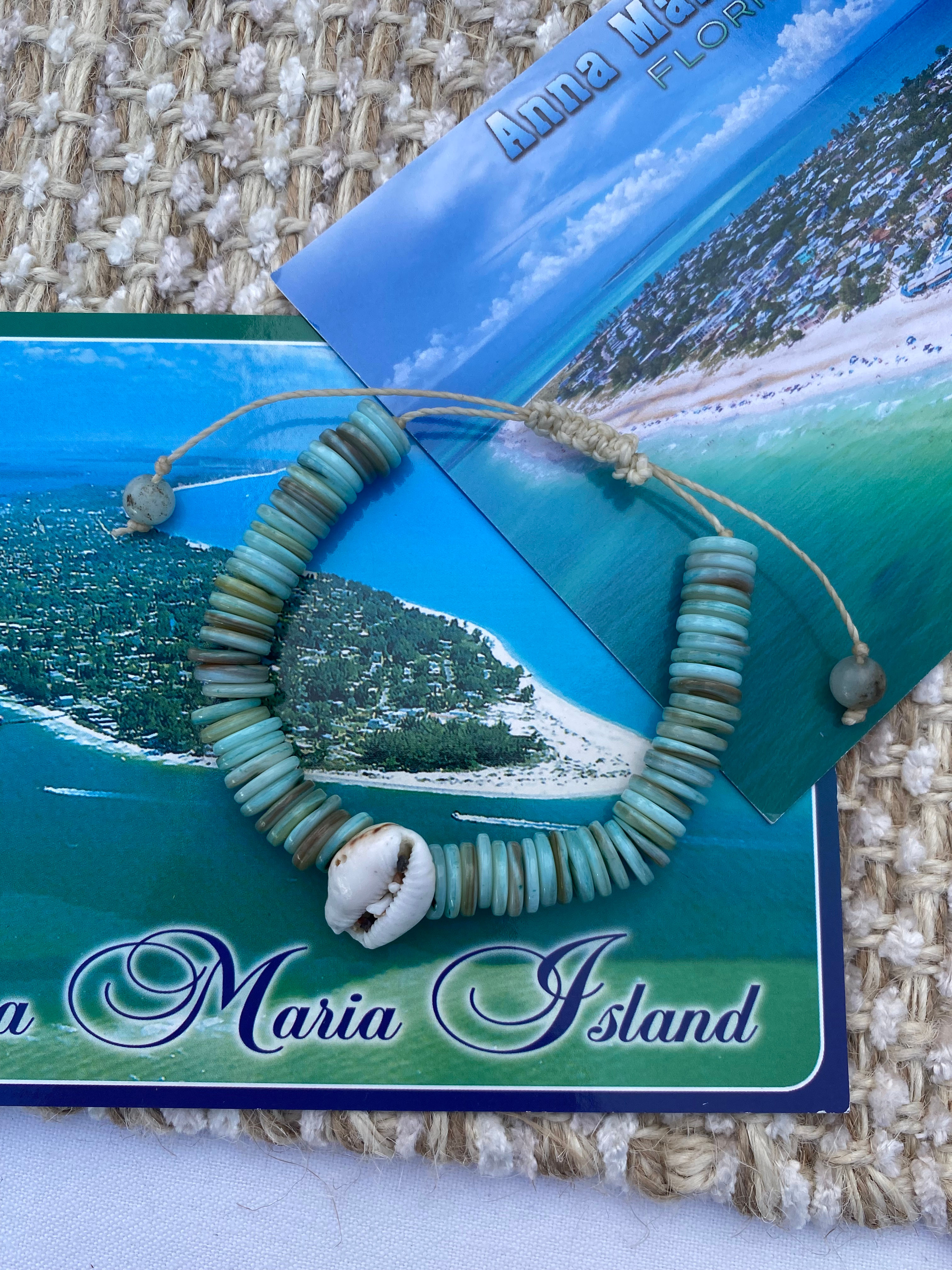 Cowrie Puka & Shell Bead Bracelet 
