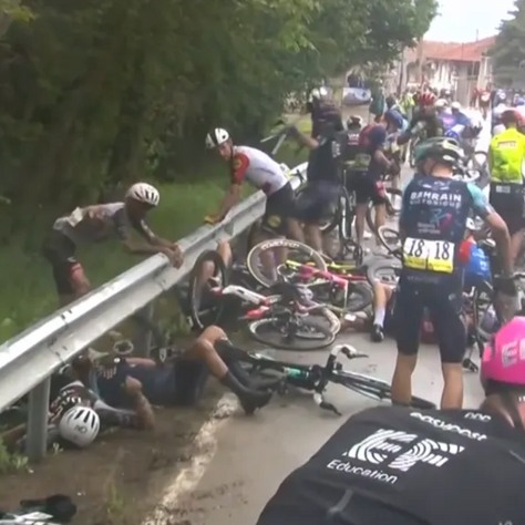 The Giro Turned Into a Skating Rink and I Have Seen This Movie Before