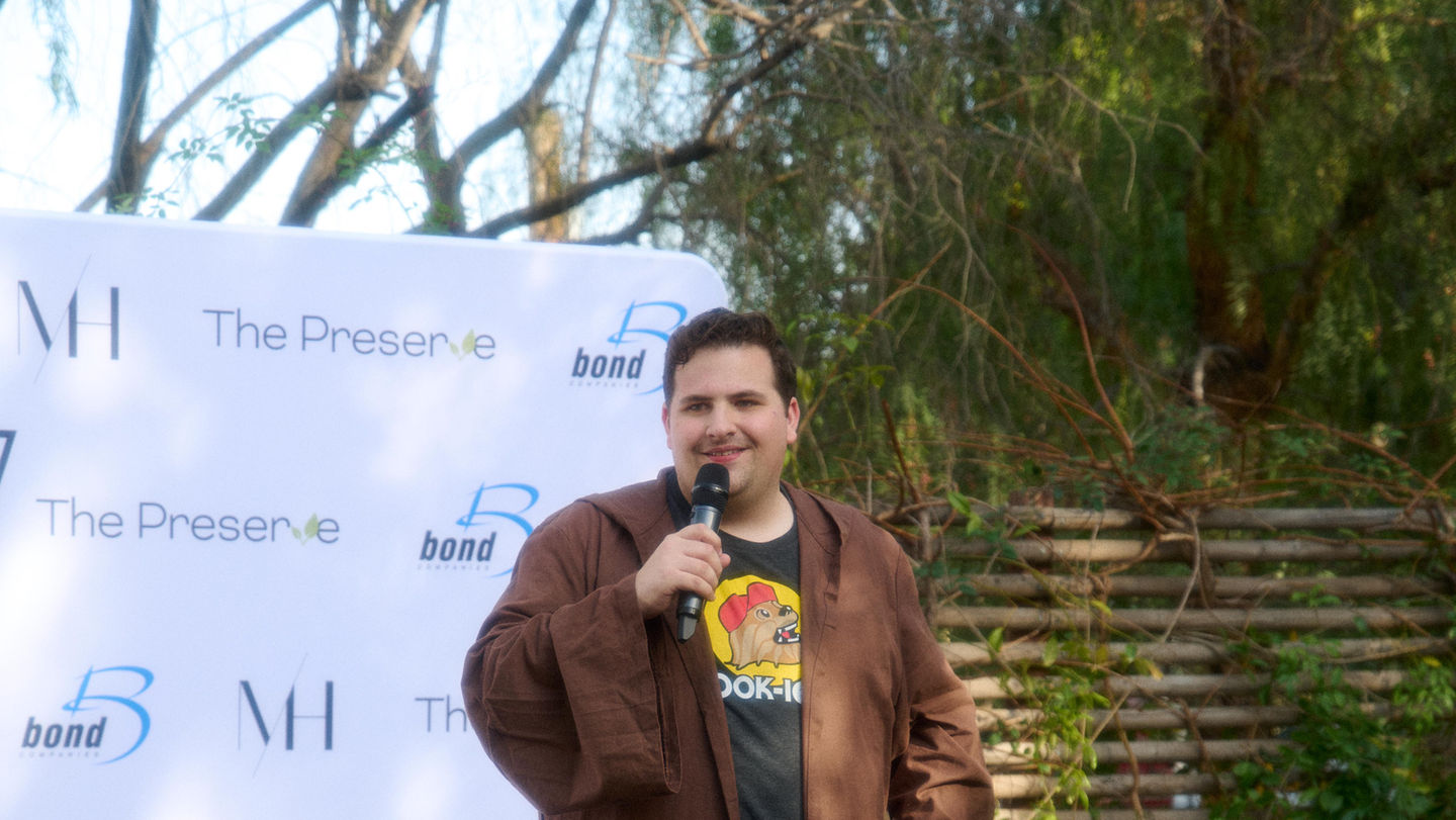 Michael Tessler speaking at MultiCon