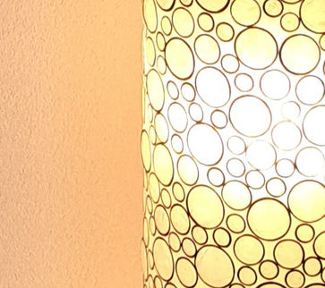 vegetal-echallens-art-plantes-naturalisees-stabilisées-mousse-suisse-vert-green-design-interieur-decoration-vaud-lampes-éclairage-nacre