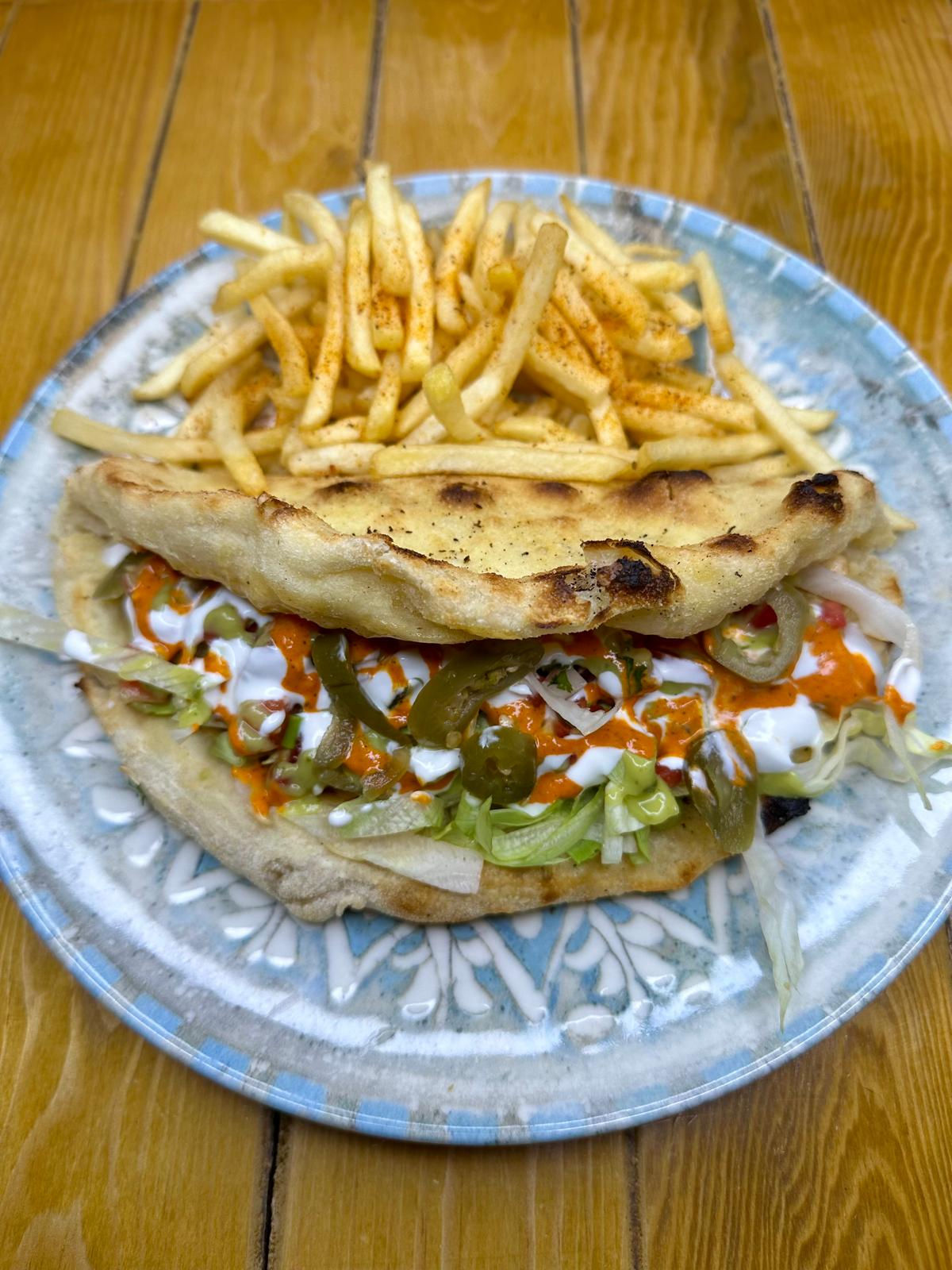 Cheftaus Usulü Tavuk Sandviç