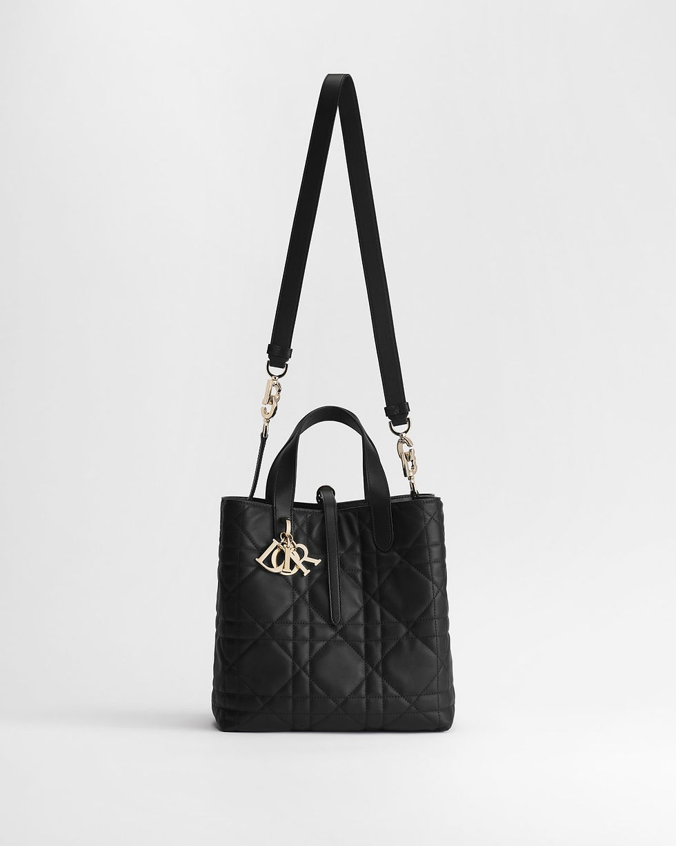 Dior Medium Toujours Vertical Tote bag in black calfskin – view 2