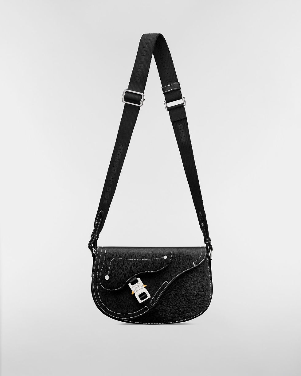 Dior Saddle messenger bag in black grained calfskin – front view with full strap