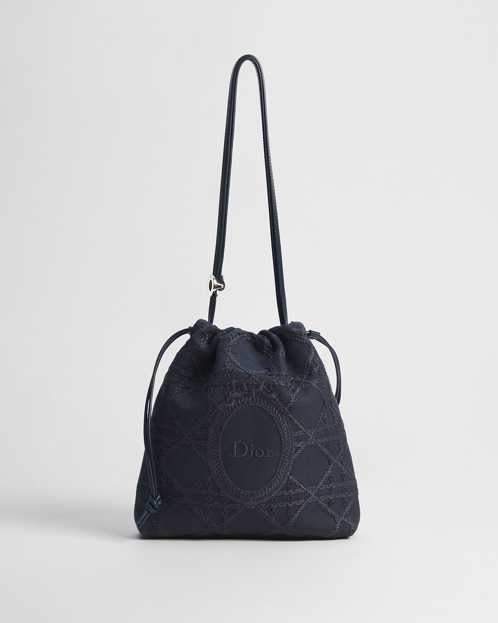 Dior Blooming mini bucket bag in natural Cannage canvas with blue Médaillon – view 2