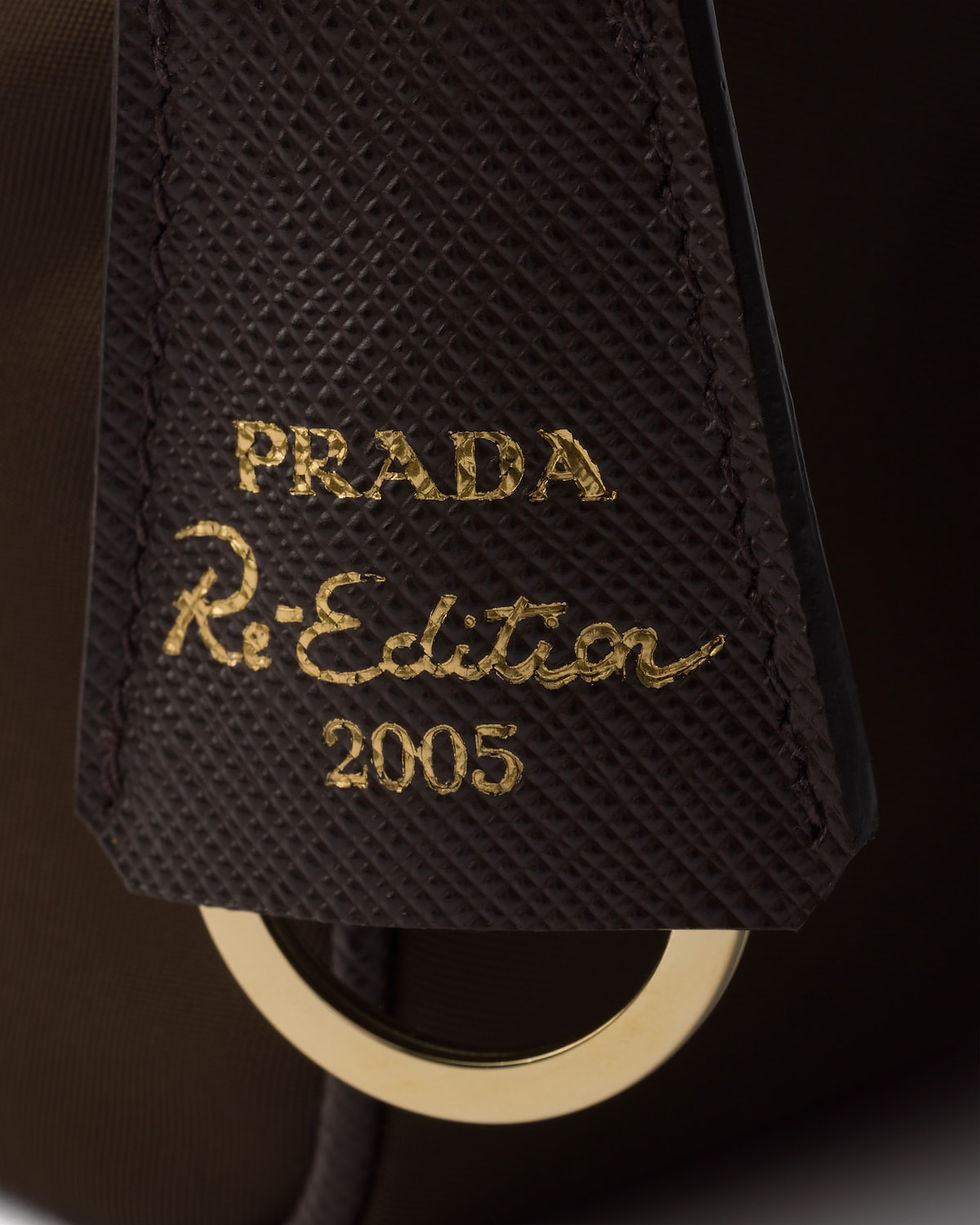 Thumbnail: Prada Re-Edition 2005 shoulder bag in burnt brown Re-Nylon – view 7
