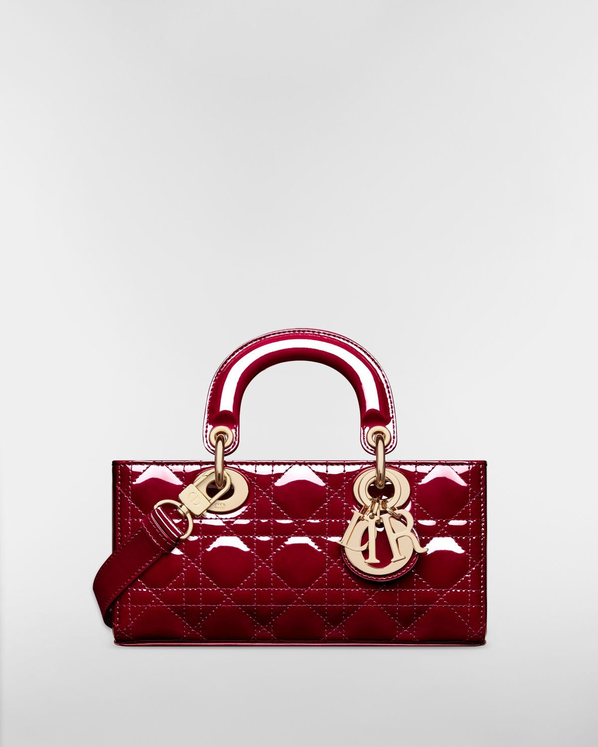 Dior Small Lady D-Joy bag in cherry red patent Cannage calfskin – front view