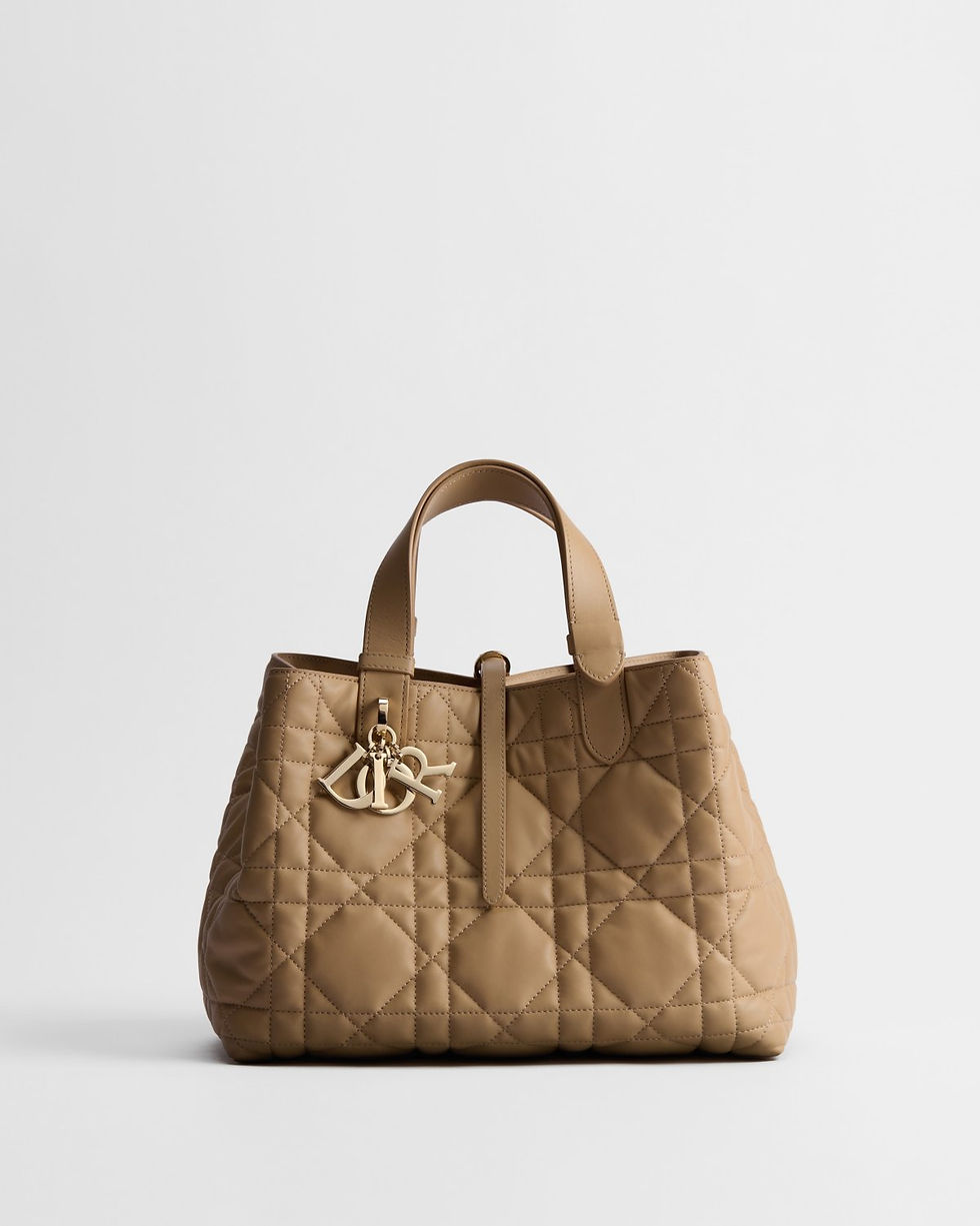 Dior Toujours Medium bag in Glove beige Macrocannage calfskin – front view