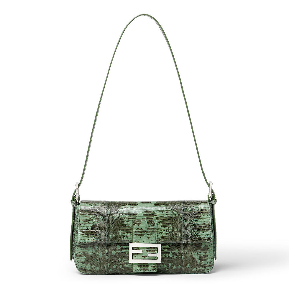 Fendi Baguette 26424 bag in green fine leather – view 2