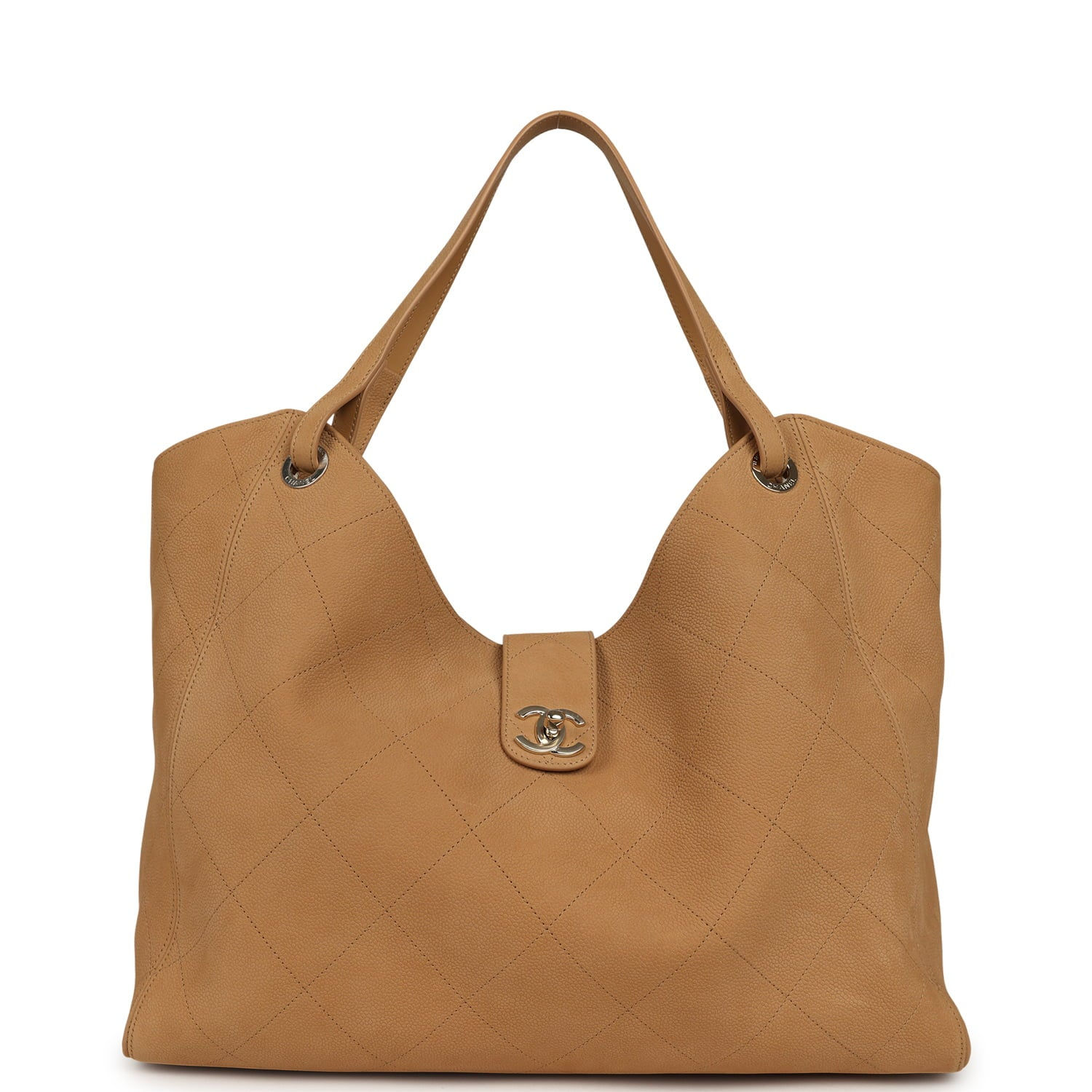 Front view of the Chanel Maxi Shopping bag in beige grained nubuck calfskin