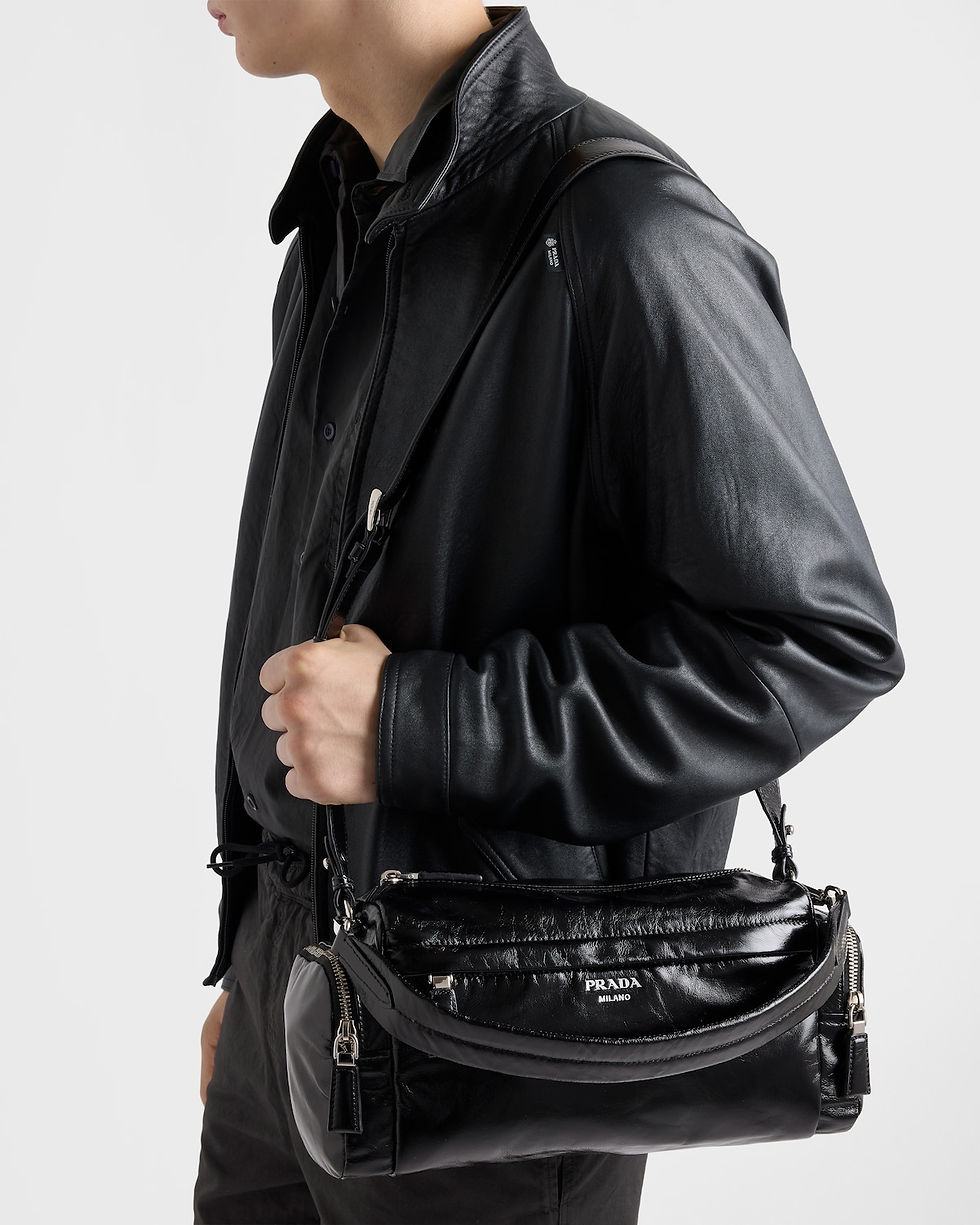 Prada shoulder bag in black shiny leather – view 2