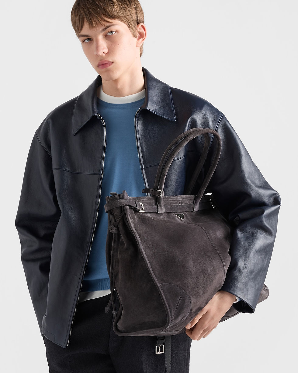 Prada Bonnie tote bag in anthracite gray suede – on model