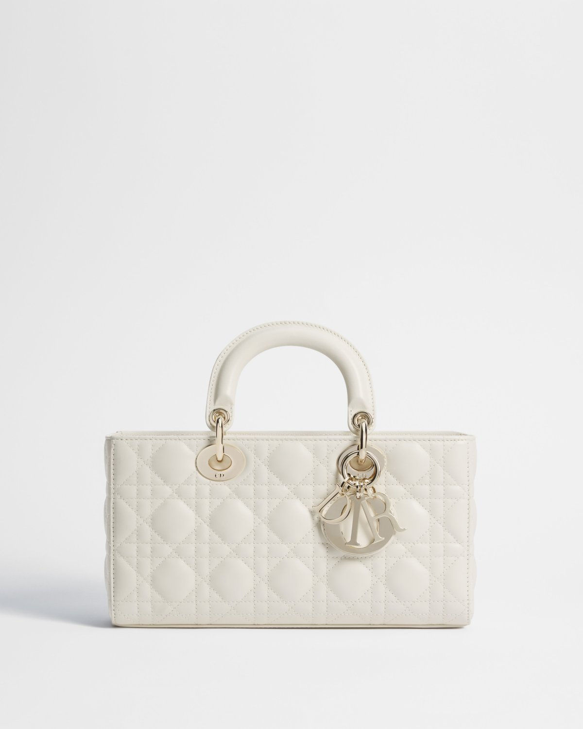 Dior Medium Lady D-Joy bag in latte Cannage lambskin – front view