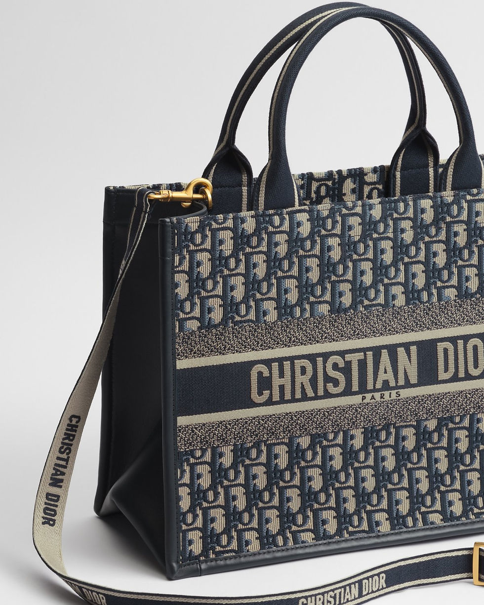 Thumbnail: Dior Medium Book Tote in blue Dior Oblique embroidery and calfskin – view 3
