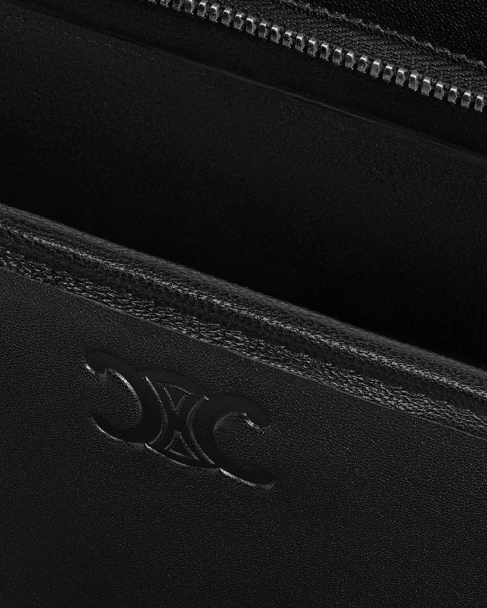 Celine Horizontal Messenger bag in black supple shiny lambskin – view 2