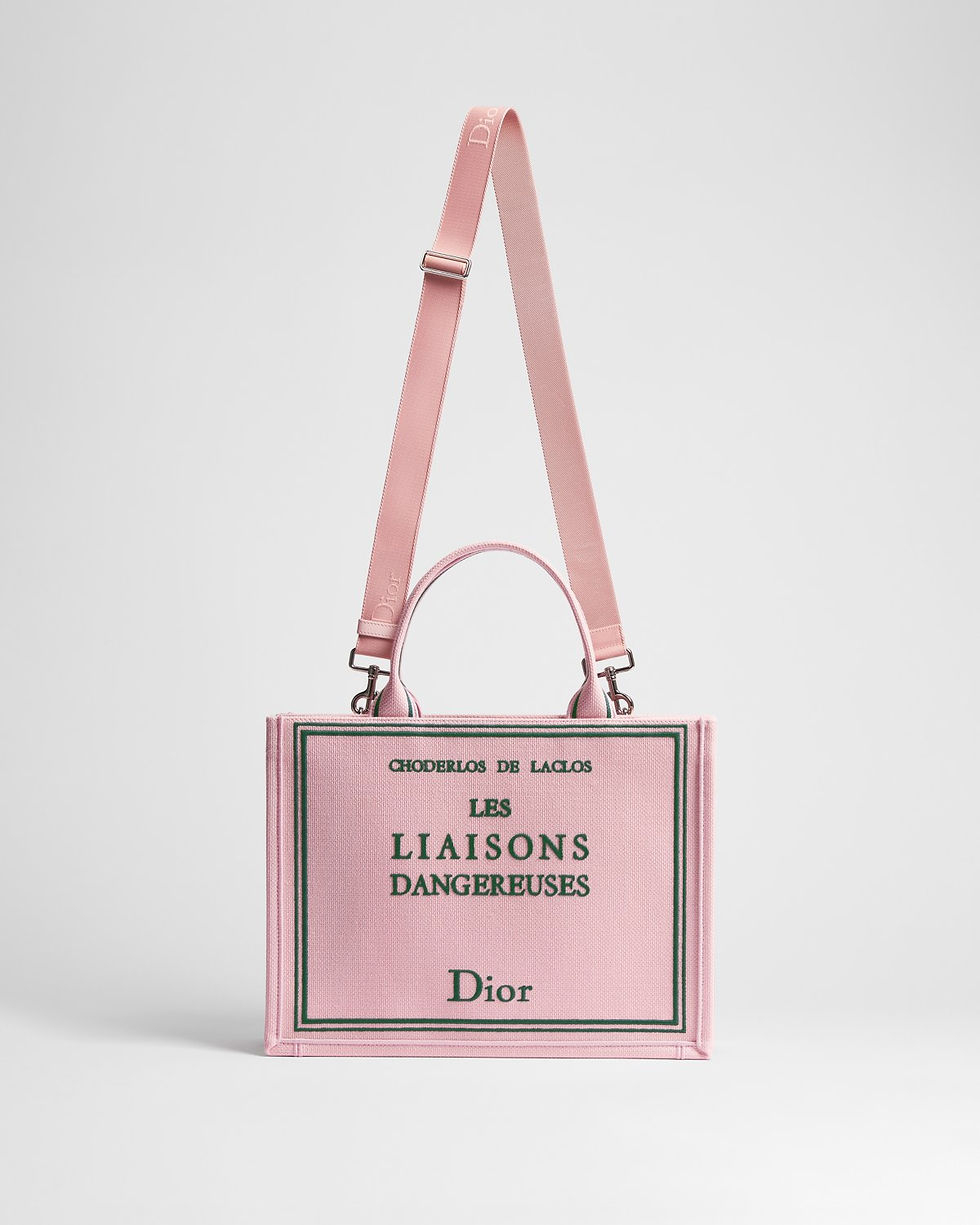 Dior Medium Book Tote in pink cotton and linen with Les Liaisons Dangereuses cover – view 2
