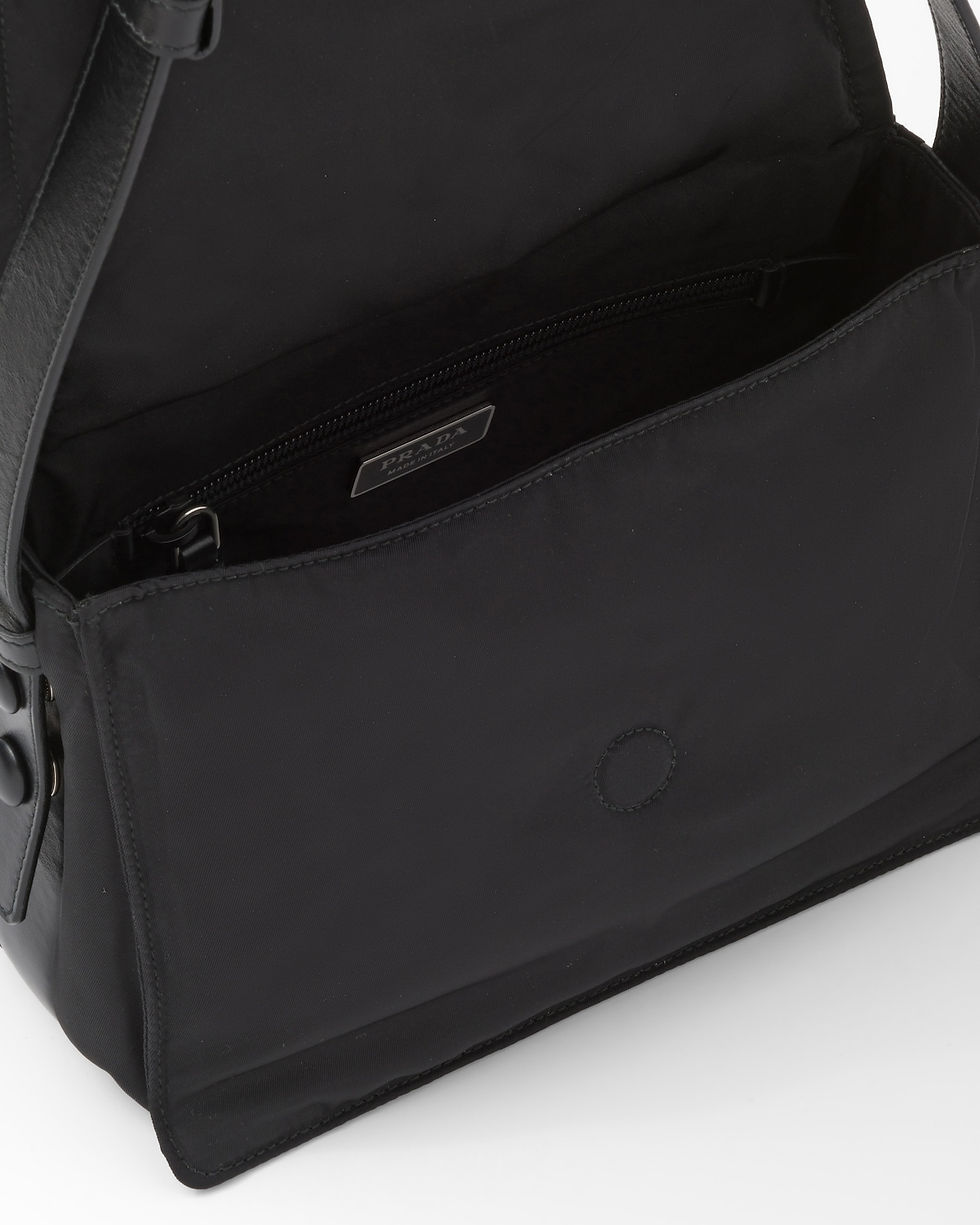 Thumbnail: Prada Traveller small shoulder bag in black padded Re-Nylon – view 5