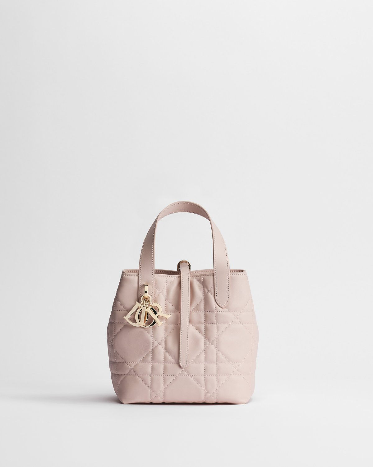 Dior Small Toujours Vertical Tote bag in powder pink calfskin – front view