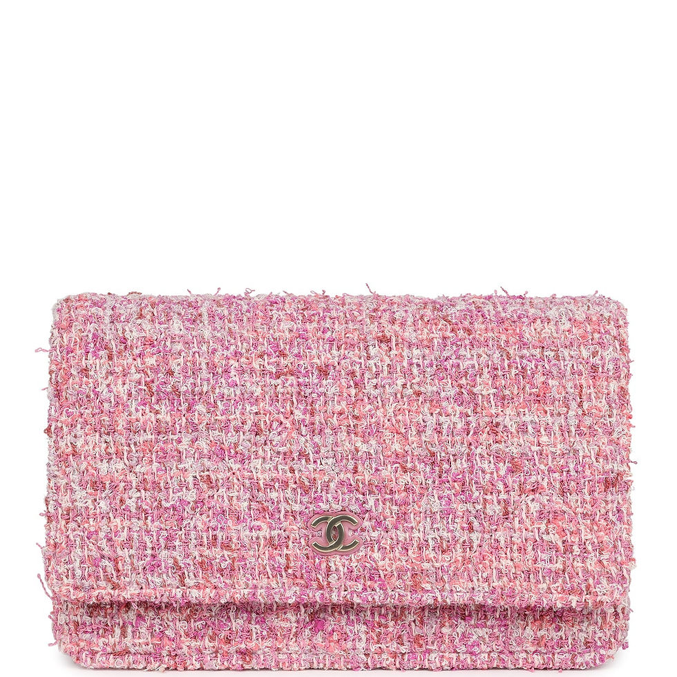 Front view of the wallet on chain in pink multicoloured bouclé tweed