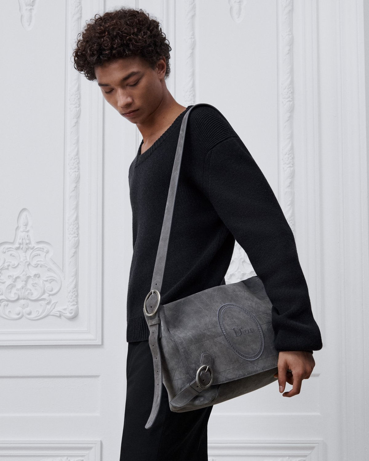 Dior Medium Jett Médaillon Messenger Bag with Flap in Grey Suede Calfskin – worn on model