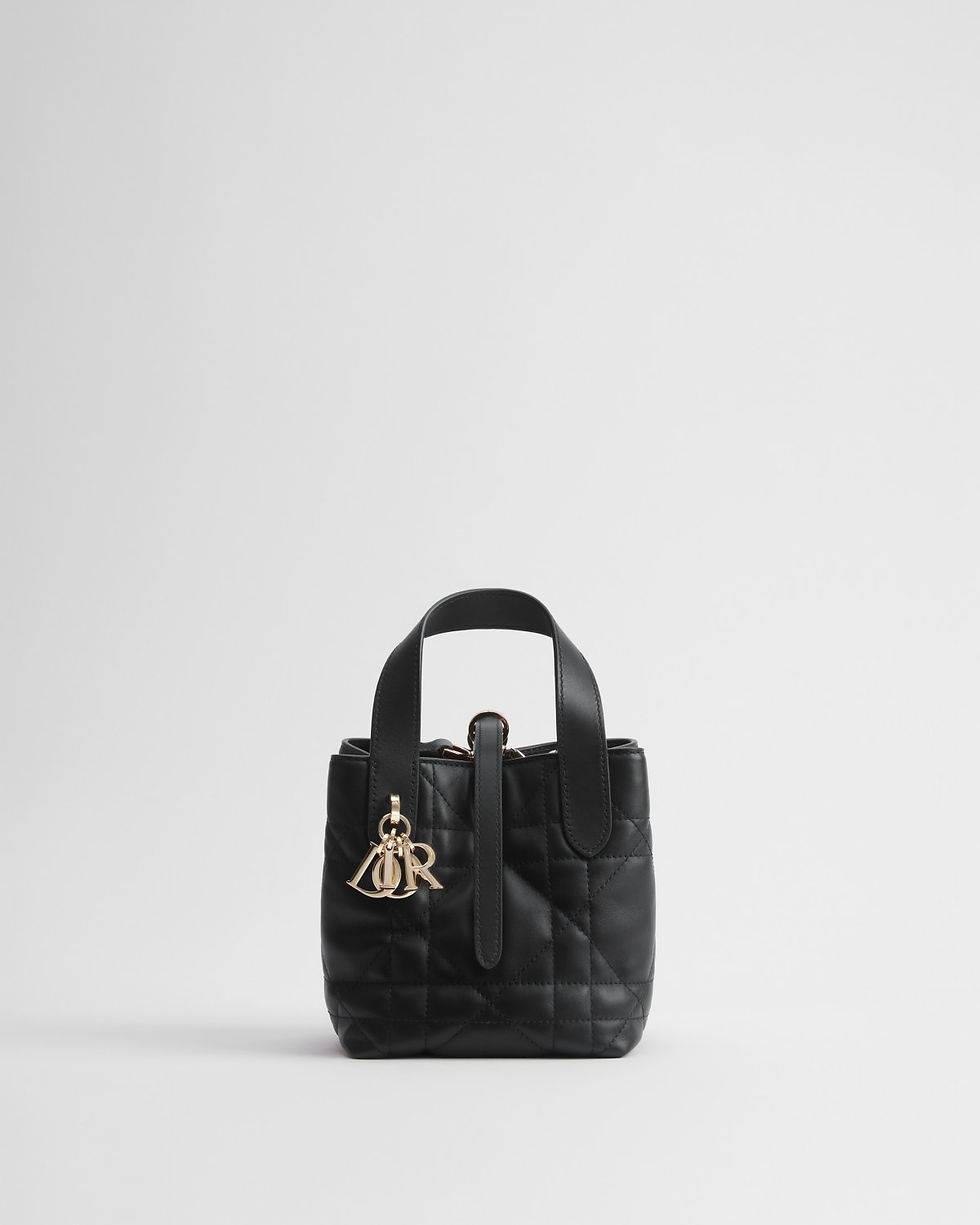 Dior Nano Toujours vertical tote in black Macrocannage calfskin – front view