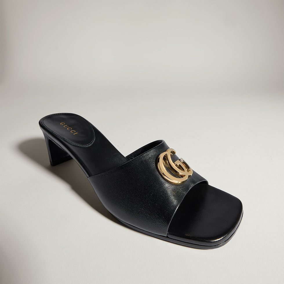Thumbnail: Gucci Women's slide sandal with Double G - black leather
