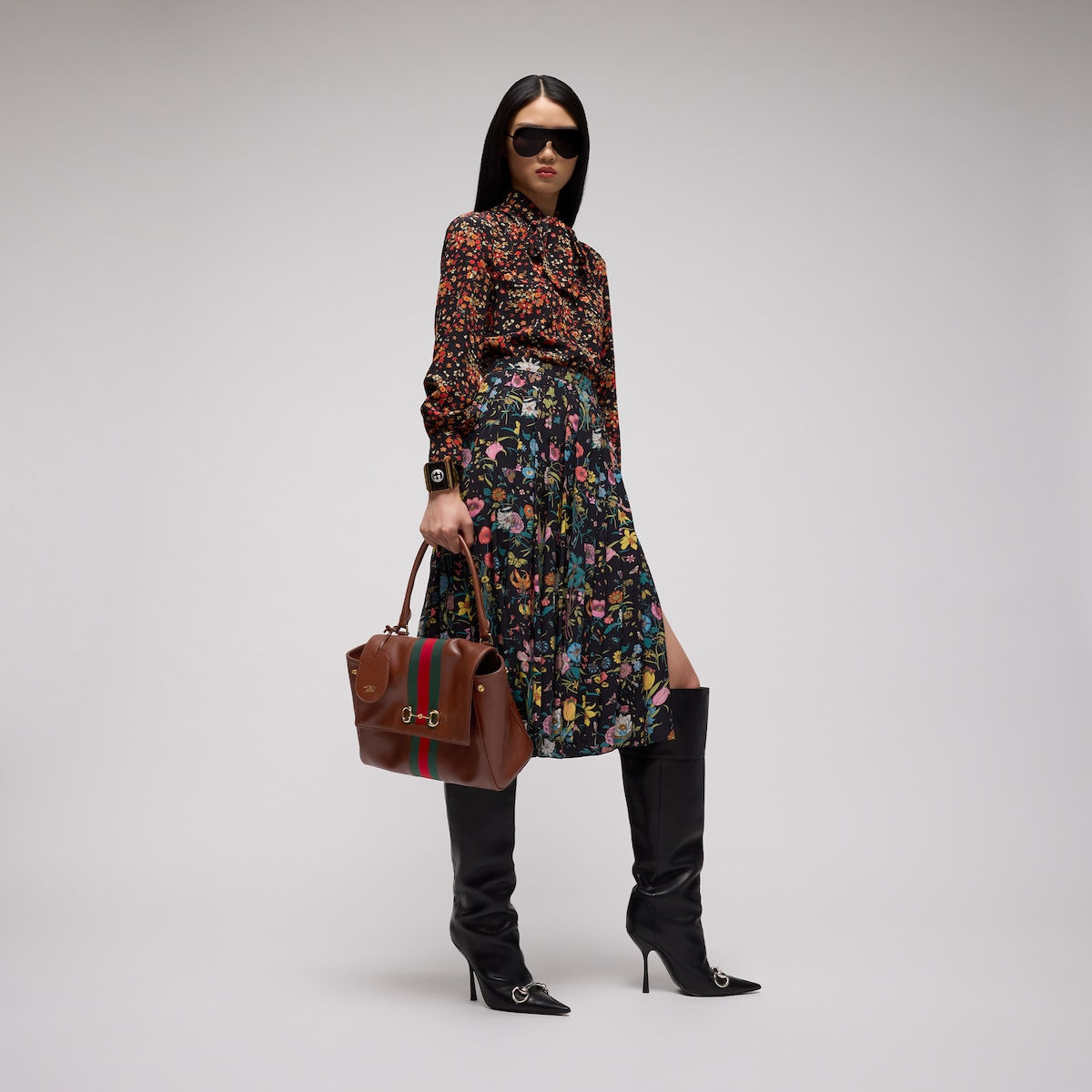 Gucci Paparazzo medium top handle bag - chestnut leather
